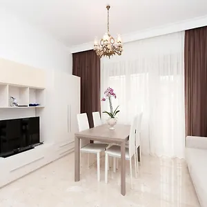 Residenza Dei Pontefici , Roma Italia